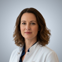 Dr. Nathalie van der Hoeven